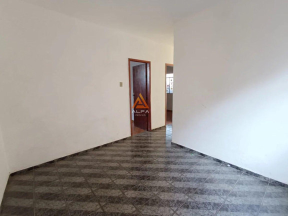 Imagem Casa com 3 Quartos à Venda, 385 m²