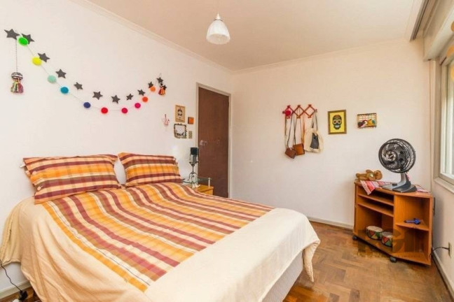 Imagem Imóvel com 3 Quartos à Venda, em Menino Deus - Porto Alegre Imagem Imóvel com 3 Quartos à Venda, em Menino Deus - Porto Alegre