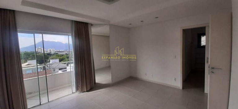 Imagem Casa com 3 Quartos à Venda, 284 m² em Pedra Branca - Palhoça Imagem Casa com 3 Quartos à Venda, 284 m² em Pedra Branca - Palhoça