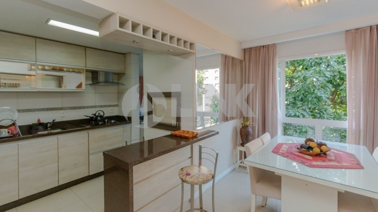 Imagem Apartamento com 3 Quartos à Venda, 74 m² em Passo Da Areia - Porto Alegre