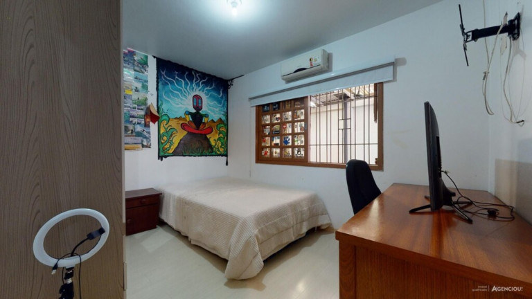 Imagem Imóvel com 4 Quartos à Venda, 120 m² em Espírito Santo - Porto Alegre Imagem Imóvel com 4 Quartos à Venda, 120 m² em Espírito Santo - Porto Alegre