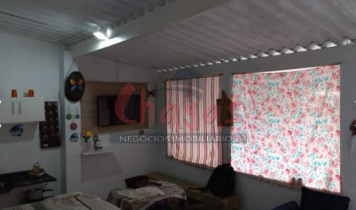 Imagem Casa com 2 Quartos à Venda, 120 m² em Perequê Mirim - Caraguatatuba