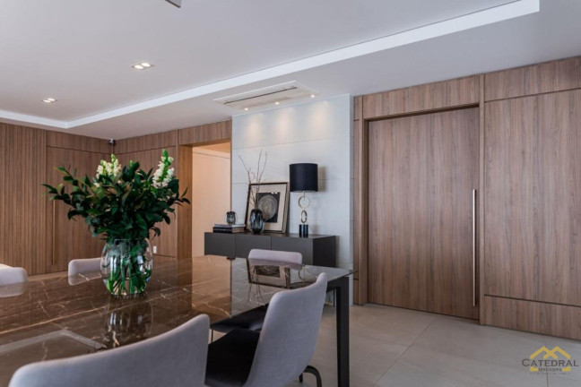 Imagem Apartamento com 3 Quartos à Venda, 268 m² em Anhangabaú - Jundiaí Imagem Apartamento com 3 Quartos à Venda, 268 m² em Anhangabaú - Jundiaí