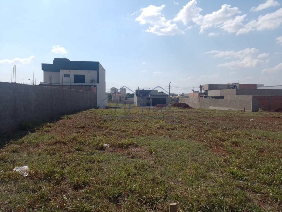 Imagem Terreno à Venda, 250 m² em Jardim São João - Pirassununga Imagem Terreno à Venda, 250 m² em Jardim São João - Pirassununga
