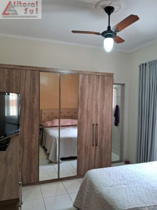 Imagem Casa com 3 Quartos à Venda, 175 m² em Tupi - Praia Grande Imagem Casa com 3 Quartos à Venda, 175 m² em Tupi - Praia Grande