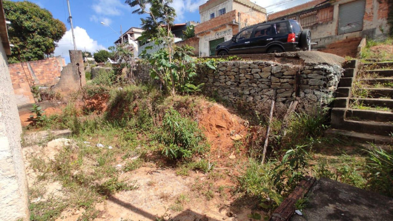 Imagem Casa com 2 Quartos à Venda, 50 m² em Rosaneves - Ribeirão Das Neves