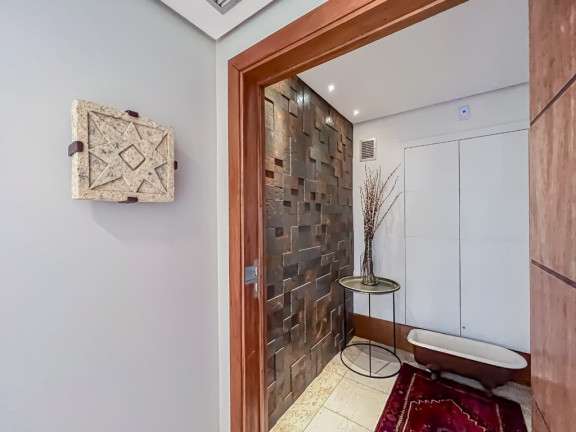 Imagem Apartamento com 3 Quartos à Venda, 243 m² em Rio Branco - Porto Alegre