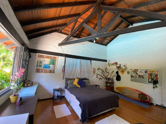 Casa com 4 Quartos à Venda,  em Lagoa Da Conceição - Florianópolis
