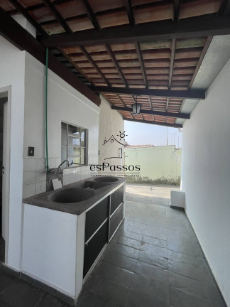 Imagem Casa com 3 Quartos à Venda, 390 m² em Centro - Florestal