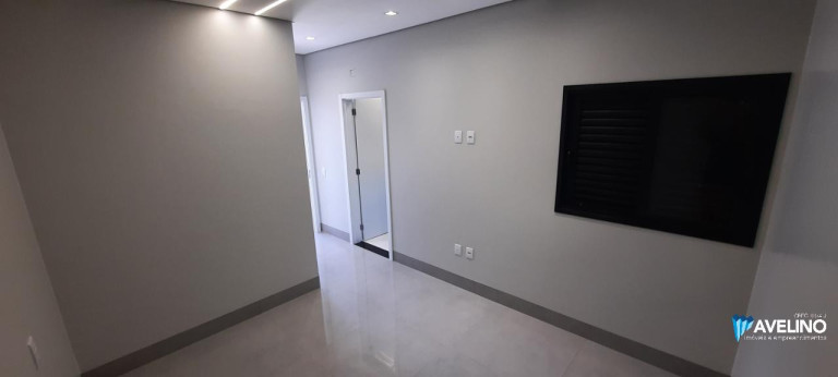 Imagem Casa de Condomínio com 4 Quartos à Venda, 202 m² em Porto Madero - Dourados Imagem Casa de Condomínio com 4 Quartos à Venda, 202 m² em Porto Madero - Dourados