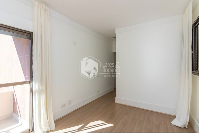 Imagem Apartamento com 2 Quartos à Venda, 127 m² em Moema - São Paulo