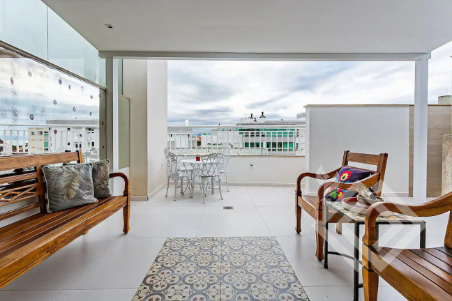 Cobertura com 3 Quartos à Venda, 166 m² em Canasvieiras - Florianópolis