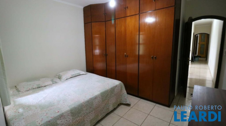 Imagem Sobrado com 3 Quartos à Venda, 217 m² em Vila Floresta - Santo André Imagem Sobrado com 3 Quartos à Venda, 217 m² em Vila Floresta - Santo André