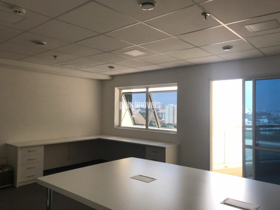Imóvel Comercial à Venda, 48 m² em Santo Amaro - São Paulo