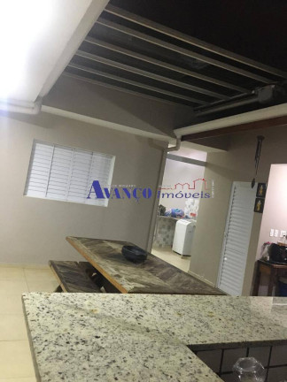 Imagem Casa com 4 Quartos à Venda, 250 m² em Cidade Luiza - Jundiaí Imagem Casa com 4 Quartos à Venda, 250 m² em Cidade Luiza - Jundiaí