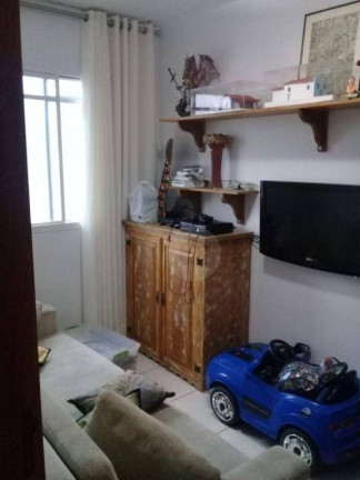 Imagem Apartamento com 3 Quartos à Venda, 52 m² em Caiçaras - Belo Horizonte