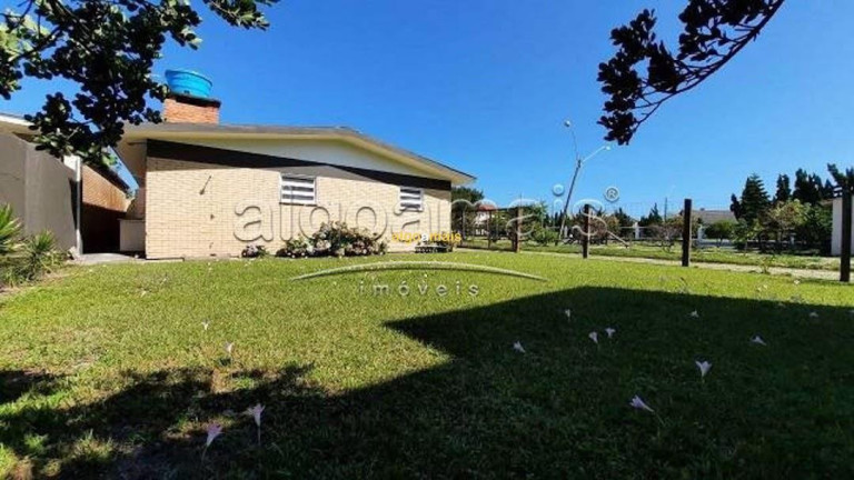 Casa com 4 Quartos à Venda, 128 m² em Centro - Xangri-lá