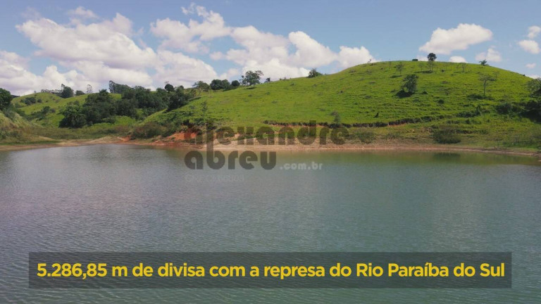 Imagem Fazenda à Venda, 130 m² em Santa Branca Imagem Fazenda à Venda, 130 m² em Santa Branca