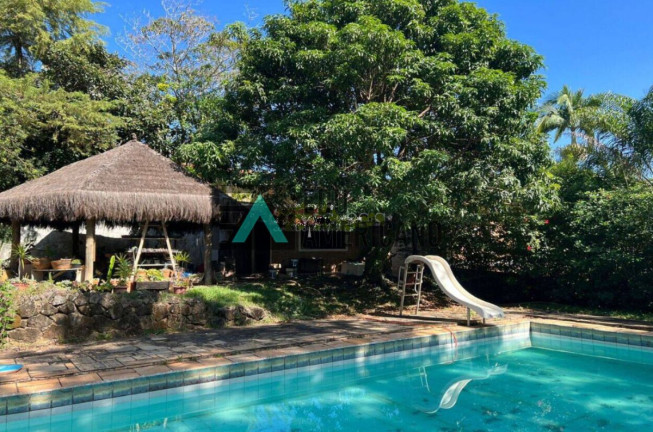Casa com 4 Quartos à Venda, 394 m² em Retiro Das Fontes - Atibaia