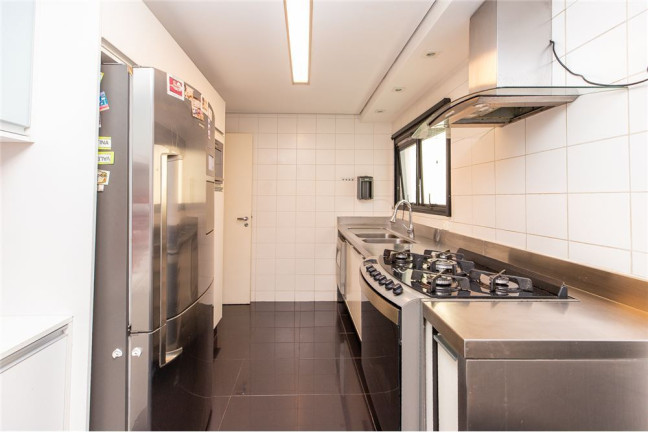 Imagem Imóvel com 2 Quartos à Venda, em Panamby - São Paulo Imagem Imóvel com 2 Quartos à Venda, em Panamby - São Paulo