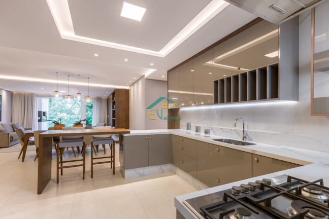 Imagem Apartamento com 3 Quartos à Venda, 160 m² em Cabral - Curitiba