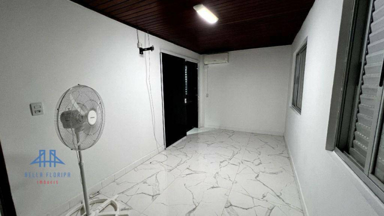 Imagem Casa com 2 Quartos à Venda ou Locação, 90 m² em Trindade - Florianópolis Imagem Casa com 2 Quartos à Venda ou Locação, 90 m² em Trindade - Florianópolis