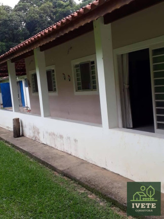 Imagem Casa com 3 Quartos à Venda, 350 m²