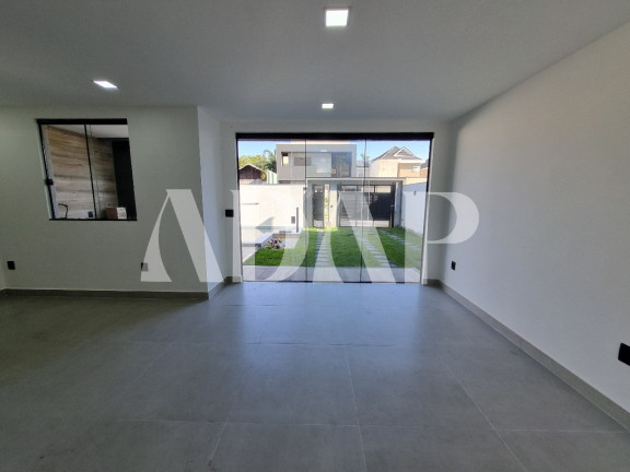 Imagem Casa com 4 Quartos à Venda, 200 m² em Vargem Pequena - Rio De Janeiro Imagem Casa com 4 Quartos à Venda, 200 m² em Vargem Pequena - Rio De Janeiro