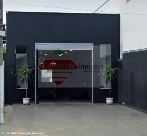 Imóvel Comercial para Alugar, 373 m² em Independencia - Taubaté
