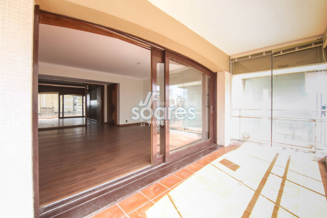 Imagem Apartamento com 2 Quartos à Venda, 158 m² em Centro - Pelotas Imagem Apartamento com 2 Quartos à Venda, 158 m² em Centro - Pelotas