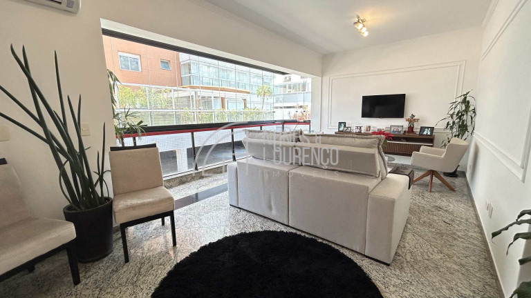 Imagem Apartamento com 3 Quartos à Venda, 132 m² em Embaré - Santos