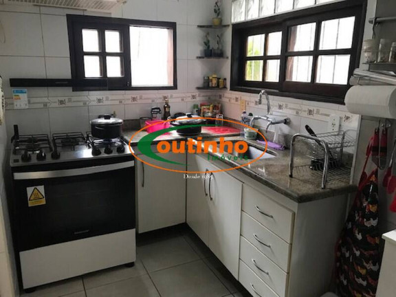 Imagem Casa com 4 Quartos à Venda, 201 m² em Tijuca - Rio De Janeiro Imagem Casa com 4 Quartos à Venda, 201 m² em Tijuca - Rio De Janeiro