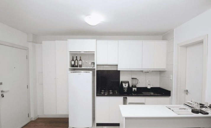 Imagem Apartamento com 1 Quarto à Venda, 25 m² em Centro - Curitiba
