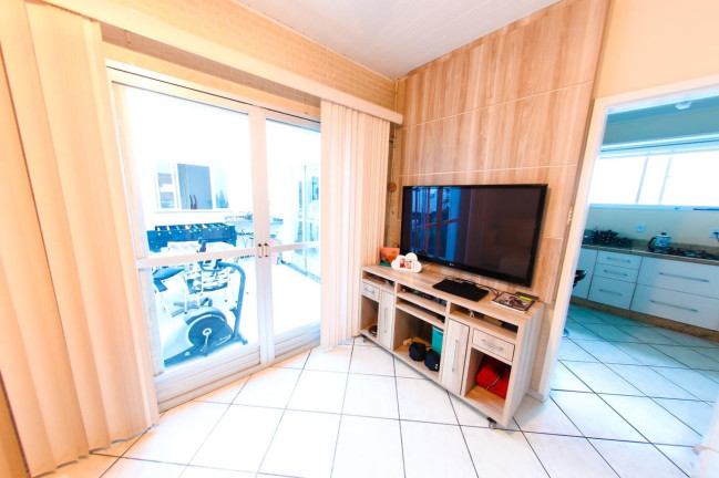 Imagem Casa com 2 Quartos à Venda, 200 m² em Saco Dos Limões - Florianópolis Imagem Casa com 2 Quartos à Venda, 200 m² em Saco Dos Limões - Florianópolis