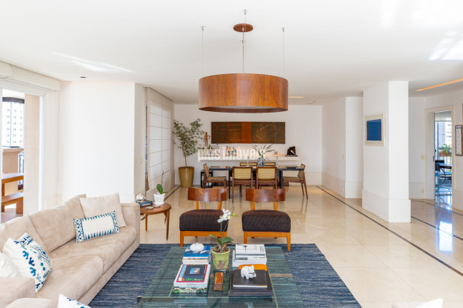 Imagem Apartamento com 4 Quartos à Venda, 315 m² em Moema - São Paulo Imagem Apartamento com 4 Quartos à Venda, 315 m² em Moema - São Paulo