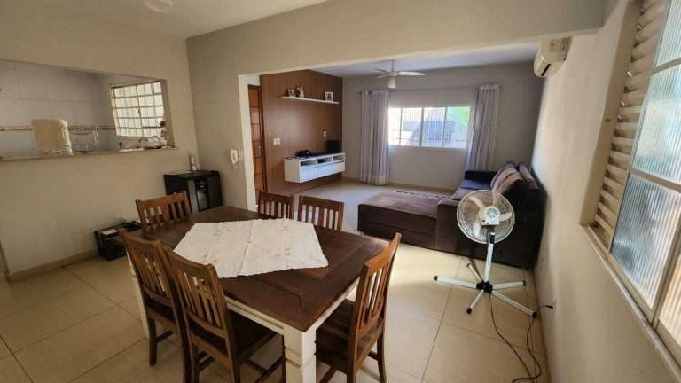 Imagem Casa com 3 Quartos à Venda, 235 m² em Morada Do Ouro - Cuiabá Imagem Casa com 3 Quartos à Venda, 235 m² em Morada Do Ouro - Cuiabá