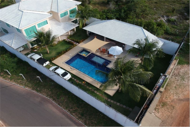 Imagem Casa com 7 Quartos à Venda, 680 m² em Praia De Guarajuba - Camaçari Imagem Casa com 7 Quartos à Venda, 680 m² em Praia De Guarajuba - Camaçari