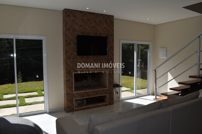 Imagem Casa com 4 Quartos à Venda, 175 m² em Região De Capivari - Campos Do Jordão Imagem Casa com 4 Quartos à Venda, 175 m² em Região De Capivari - Campos Do Jordão