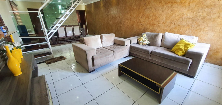 Imagem Casa com 3 Quartos à Venda, 180 m² em Vila Do Americano - Ferraz De Vasconcelos Imagem Casa com 3 Quartos à Venda, 180 m² em Vila Do Americano - Ferraz De Vasconcelos