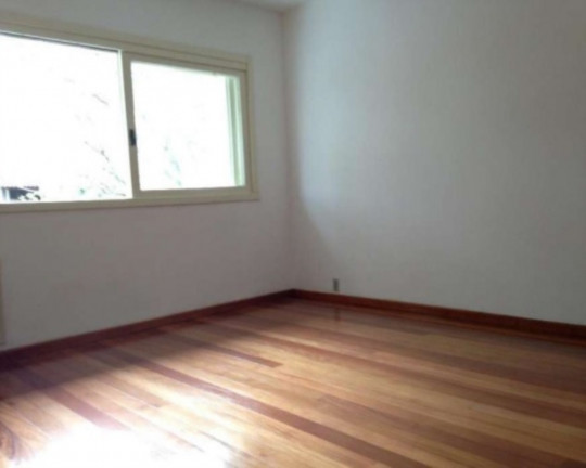Imagem Casa com 4 Quartos à Venda, 330 m² em Jardim Itu Sabará - Porto Alegre Imagem Casa com 4 Quartos à Venda, 330 m² em Jardim Itu Sabará - Porto Alegre