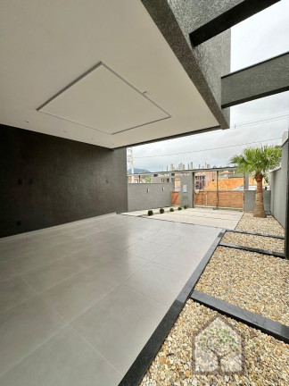Imagem Casa com 3 Quartos à Venda, 165 m² em Ingleses Norte - Florianópolis Imagem Casa com 3 Quartos à Venda, 165 m² em Ingleses Norte - Florianópolis