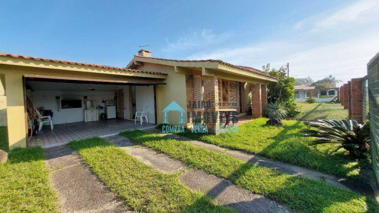 Casa com 4 Quartos à Venda, 450 m² em Centro - Balneário Pinhal