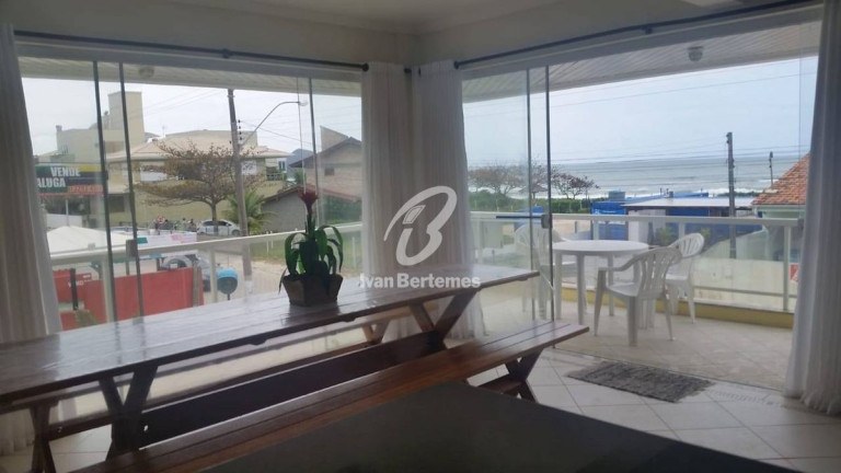 Imagem Apartamento com 3 Quartos para Temporada,  em Mariscal - Bombinhas