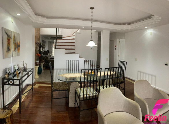 Imagem Casa com 4 Quartos à Venda, 250 m² em Carianos - Florianópolis