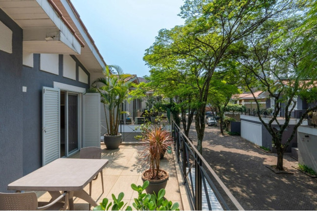 Casa de Condomínio com 4 Quartos à Venda, 362 m² em Jardim Panorama - São Paulo