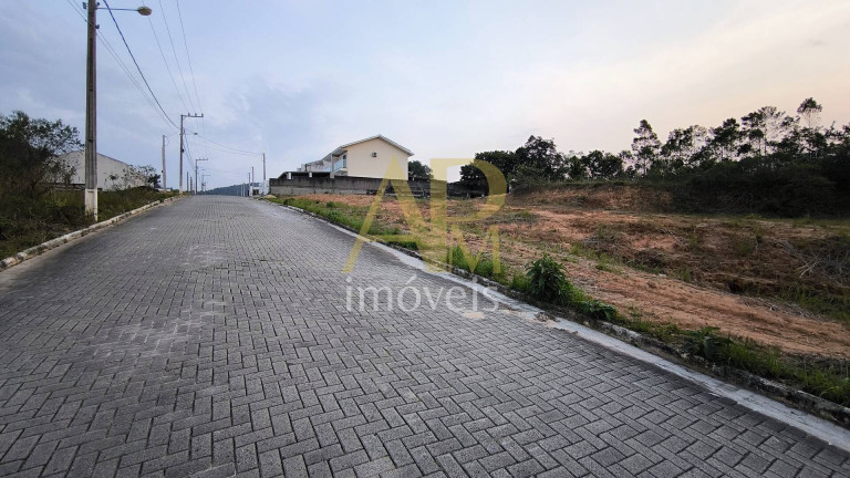 Imagem Terreno à Venda, 1.525 m² em Forquilhas - São José Imagem Terreno à Venda, 1.525 m² em Forquilhas - São José