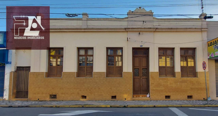 Casa com 3 Quartos à Venda, 256 m² em Centro - Lorena