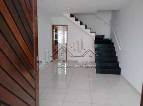 Sobrado com 2 Quartos para Alugar,  em Itaquera - Sao Paulo