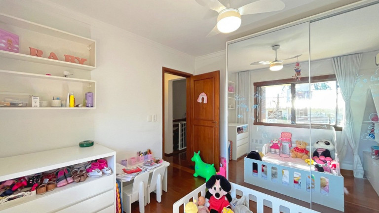 Imagem Casa com 3 Quartos à Venda, 172 m² em Teresópolis - Porto Alegre Imagem Casa com 3 Quartos à Venda, 172 m² em Teresópolis - Porto Alegre