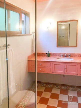 Imagem Casa com 4 Quartos à Venda, 400 m² em Parque Do Imbui - Teresópolis